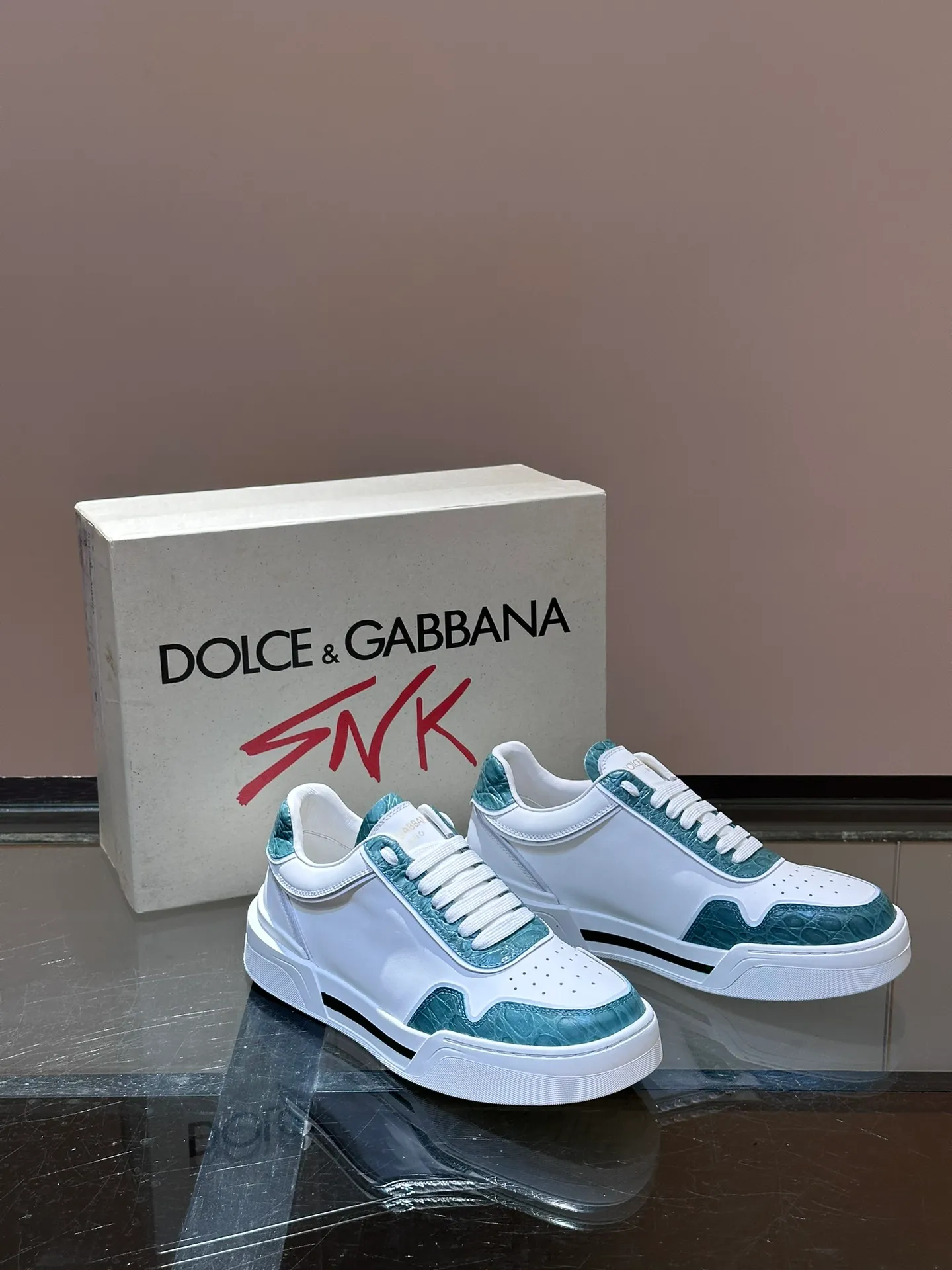 Men's shoes 💰p420 "DG" premium men's casual sports shoes! Made of imported top-grain cowhide, the color splicing is the finishing touch to the overall look. It is a must-have item to enhance your style. It is fashionable and versatile and can add luster to various looks. The exquisite design with unique dynamic vitality and modern atmosphere shows modern elegance. Size: 38-44